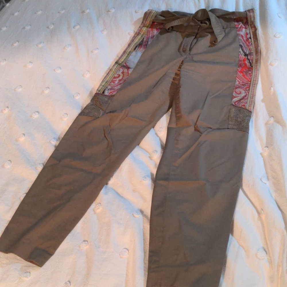 Elie Tahari cropped pants